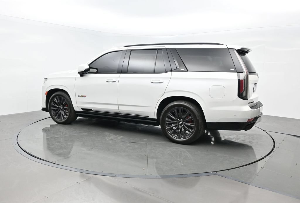 Used 2023 Cadillac Escalade V w/ LPO, ONYX Package AWD/4WD image 3