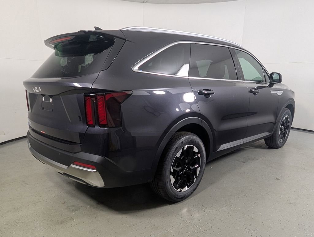 New 2026 Kia Sorento S FWD image 7