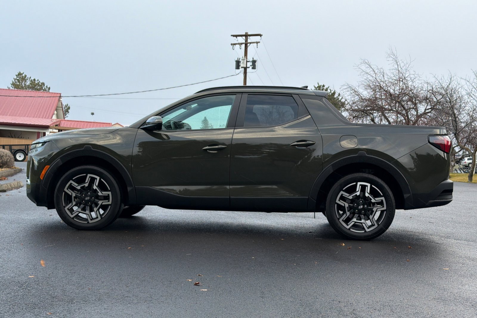 Certified 2025 Hyundai Santa Cruz Limited image 8