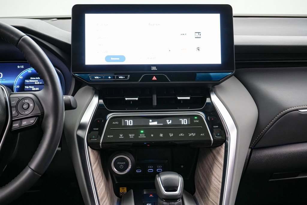 Used 2024 Toyota Venza LE image 15