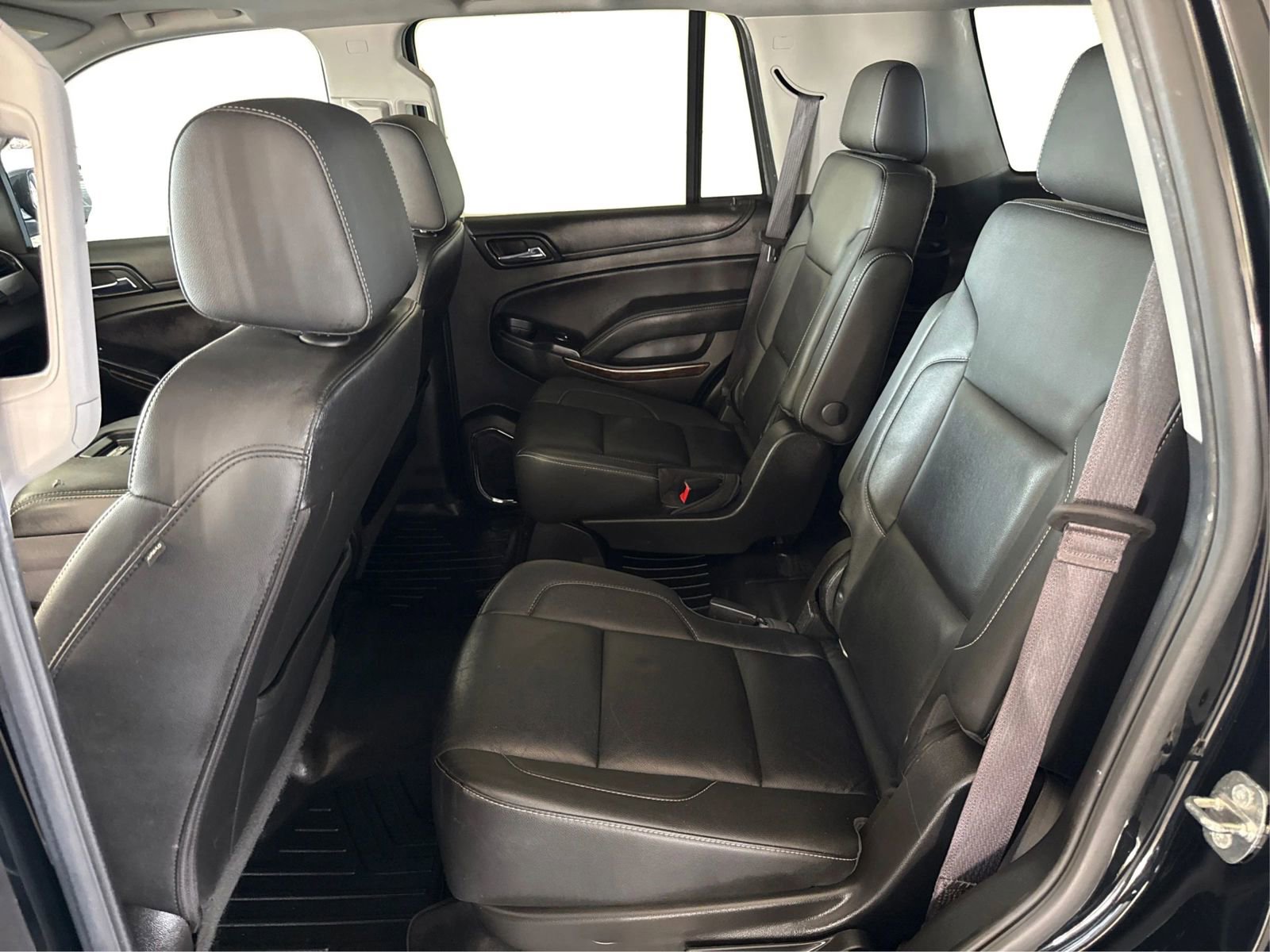Used 2017 Chevrolet Tahoe LT w/ Luxury Package AWD/4WD image 10