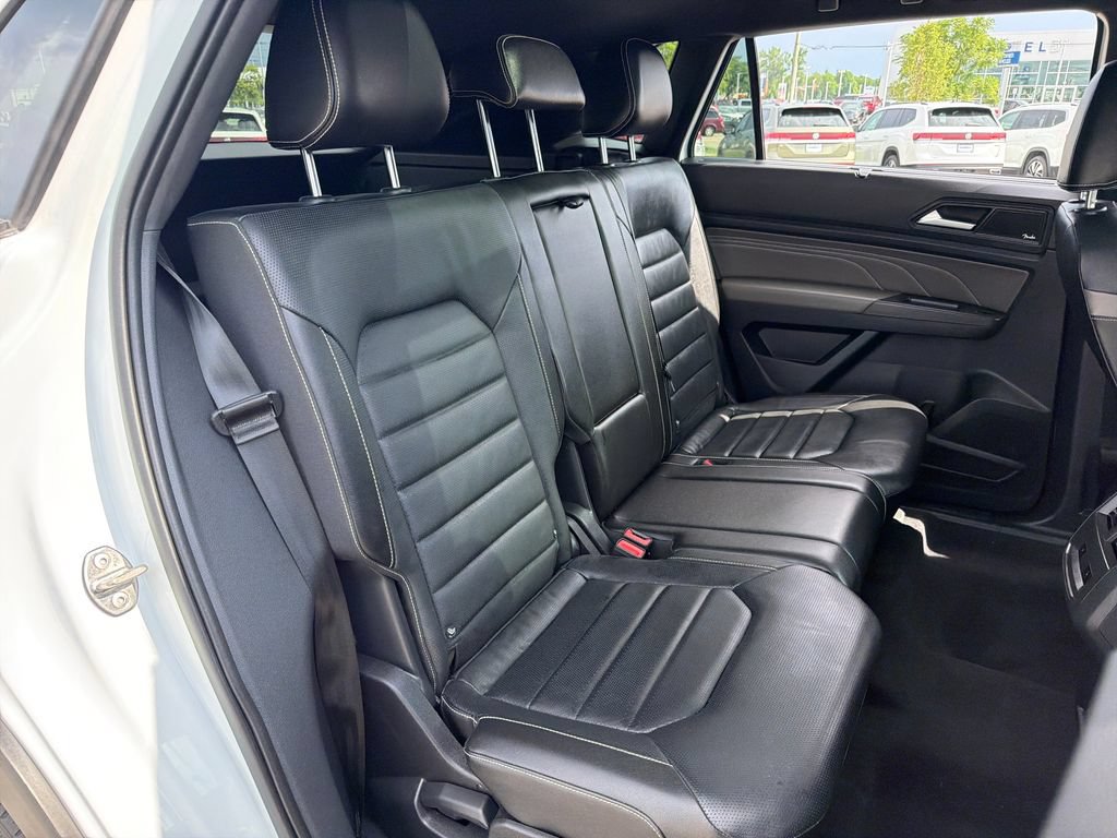 Certified 2023 Volkswagen Atlas Cross Sport SEL Premium R-Line AWD/4WD image 27