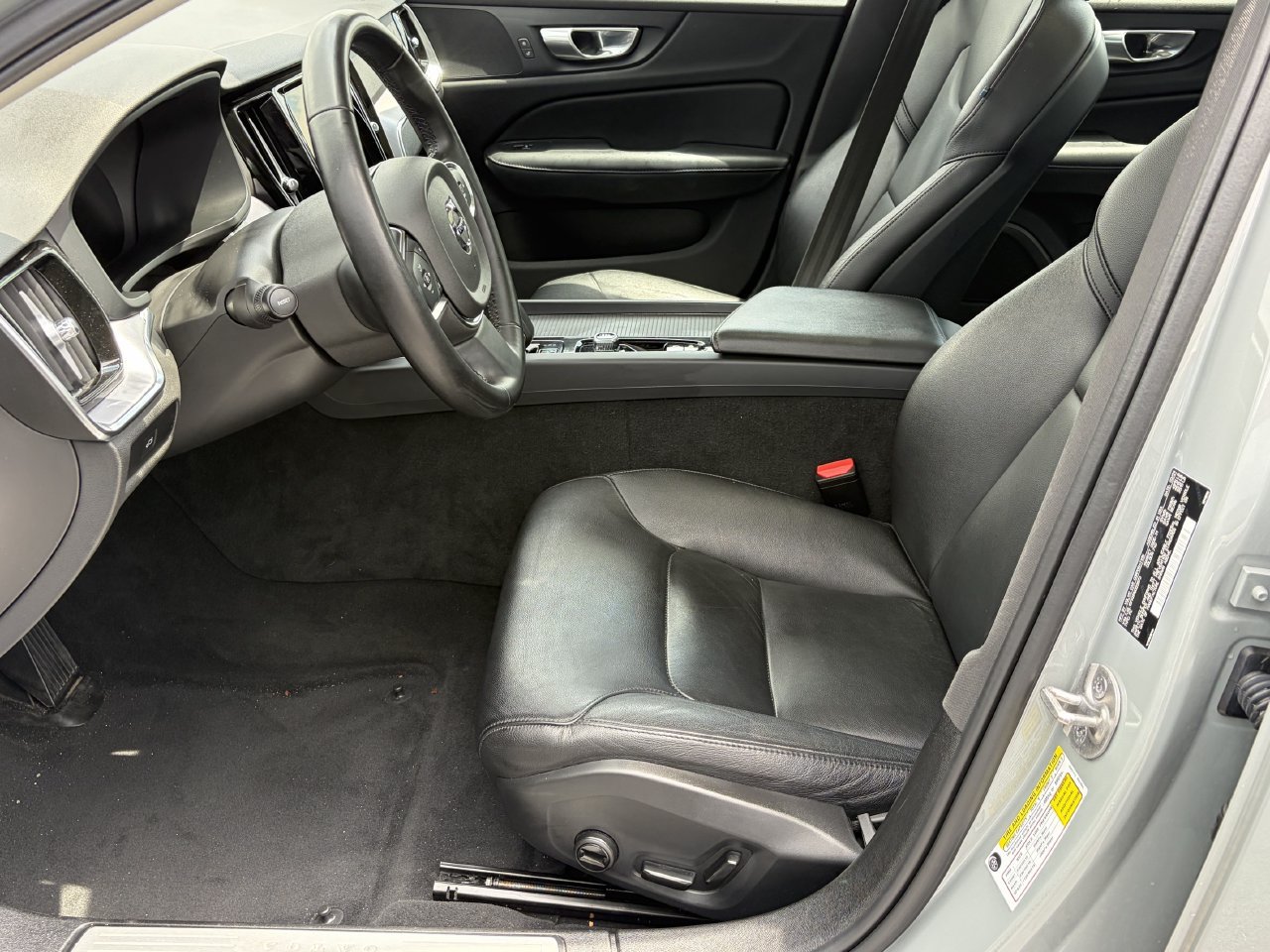 Used 2024 Volvo S60 B5 Core FWD image 15