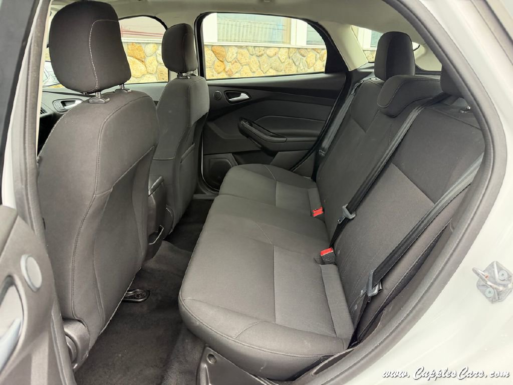 Used 2018 Ford Focus SEL FWD image 8