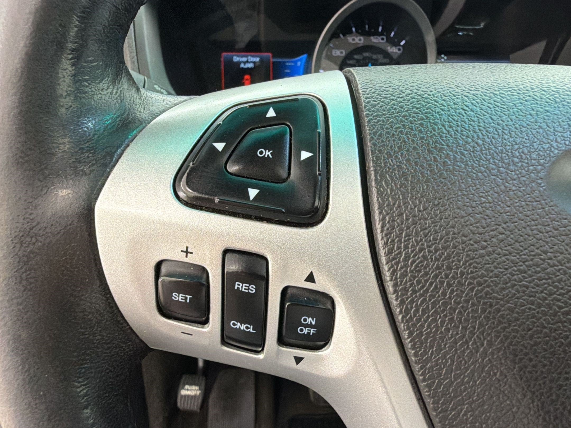 Used 2014 Ford Explorer Limited w/ Equipment Group 301A AWD/4WD image 16
