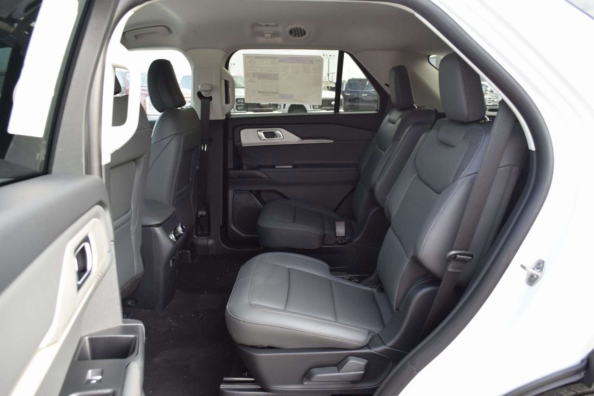 New 2026 Ford Explorer Active w/ Active Comfort Package image 20