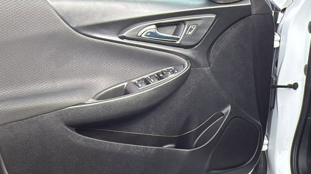 Used 2022 Chevrolet Malibu LT image 23