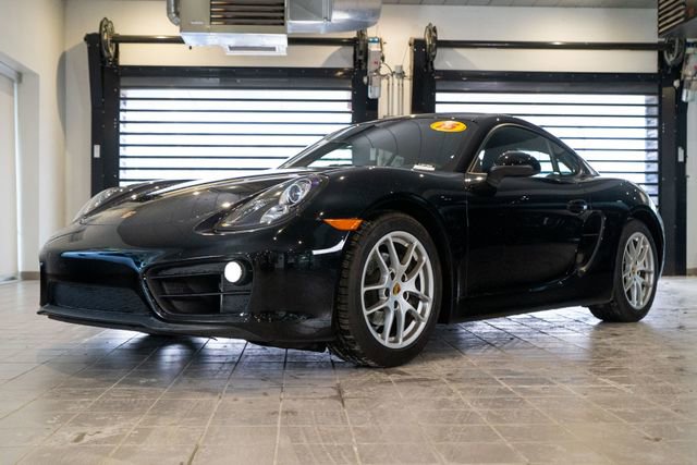 Used 2015 Porsche Cayman image 1