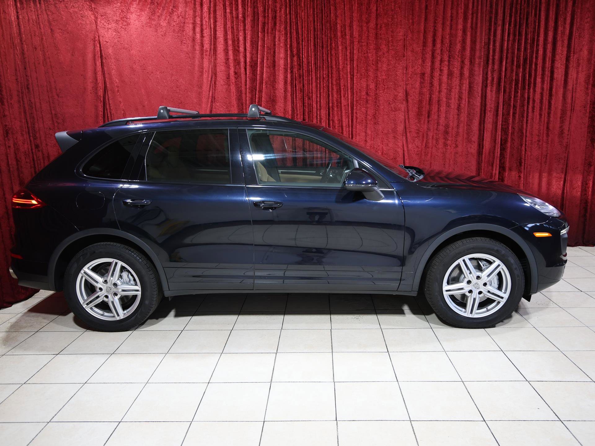 Used 2017 Porsche Cayenne S w/ Premium Plus Package image 8