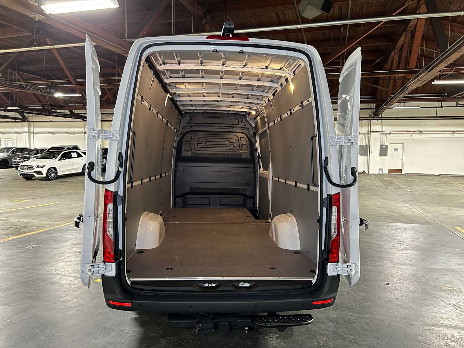 Used 2026 Mercedes-Benz Sprinter 2500 image 19