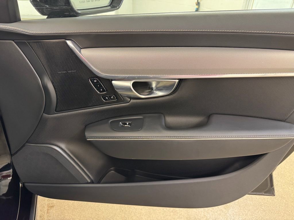 Used 2022 Volvo S90 B6 R-Design w/ Advanced Package image 29
