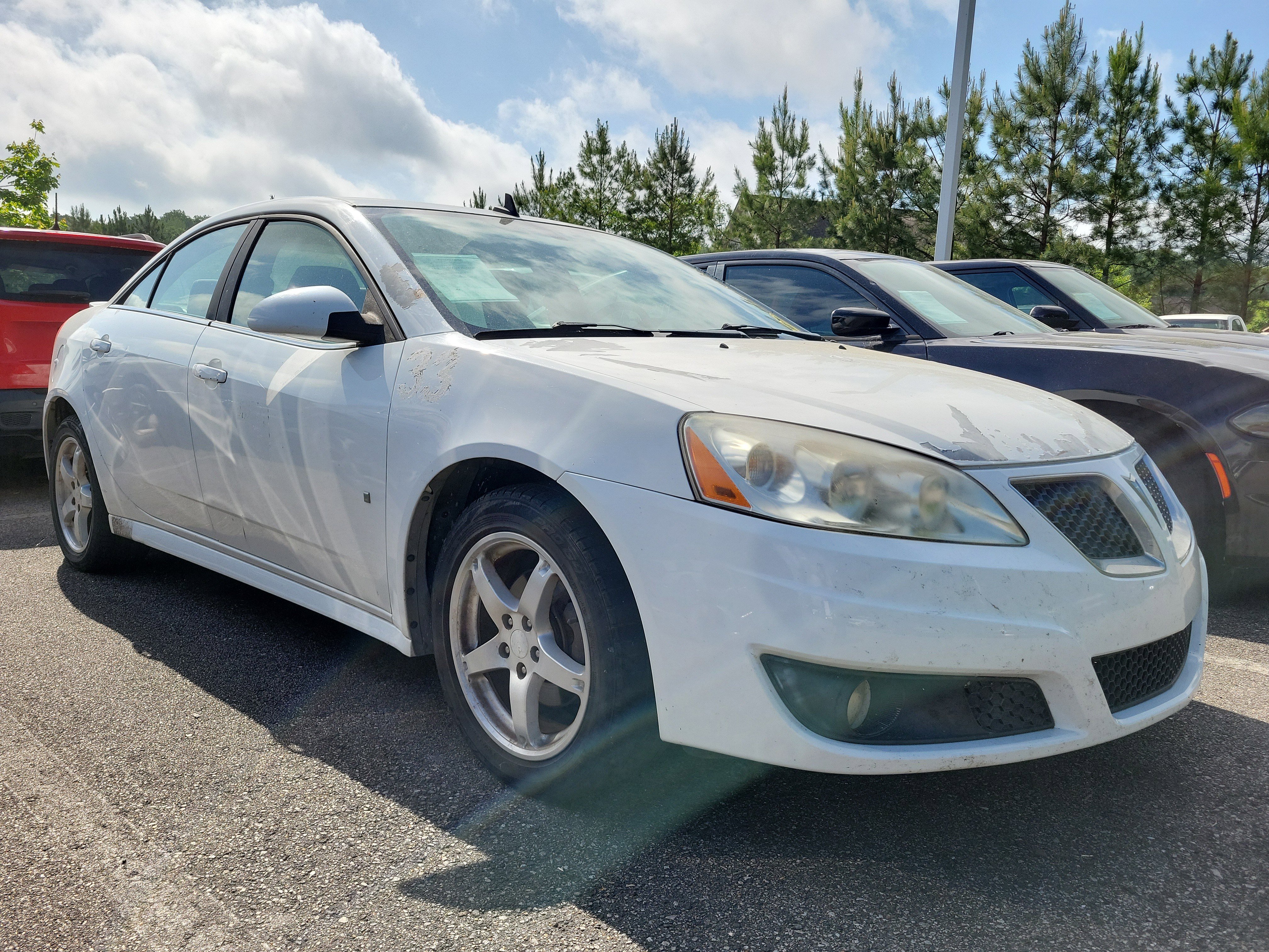 Used 2009 Pontiac G6 Sedan w/ Sport Package 2 FWD image 1