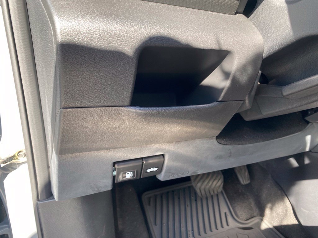 Used 2023 Nissan Kicks SV FWD image 16