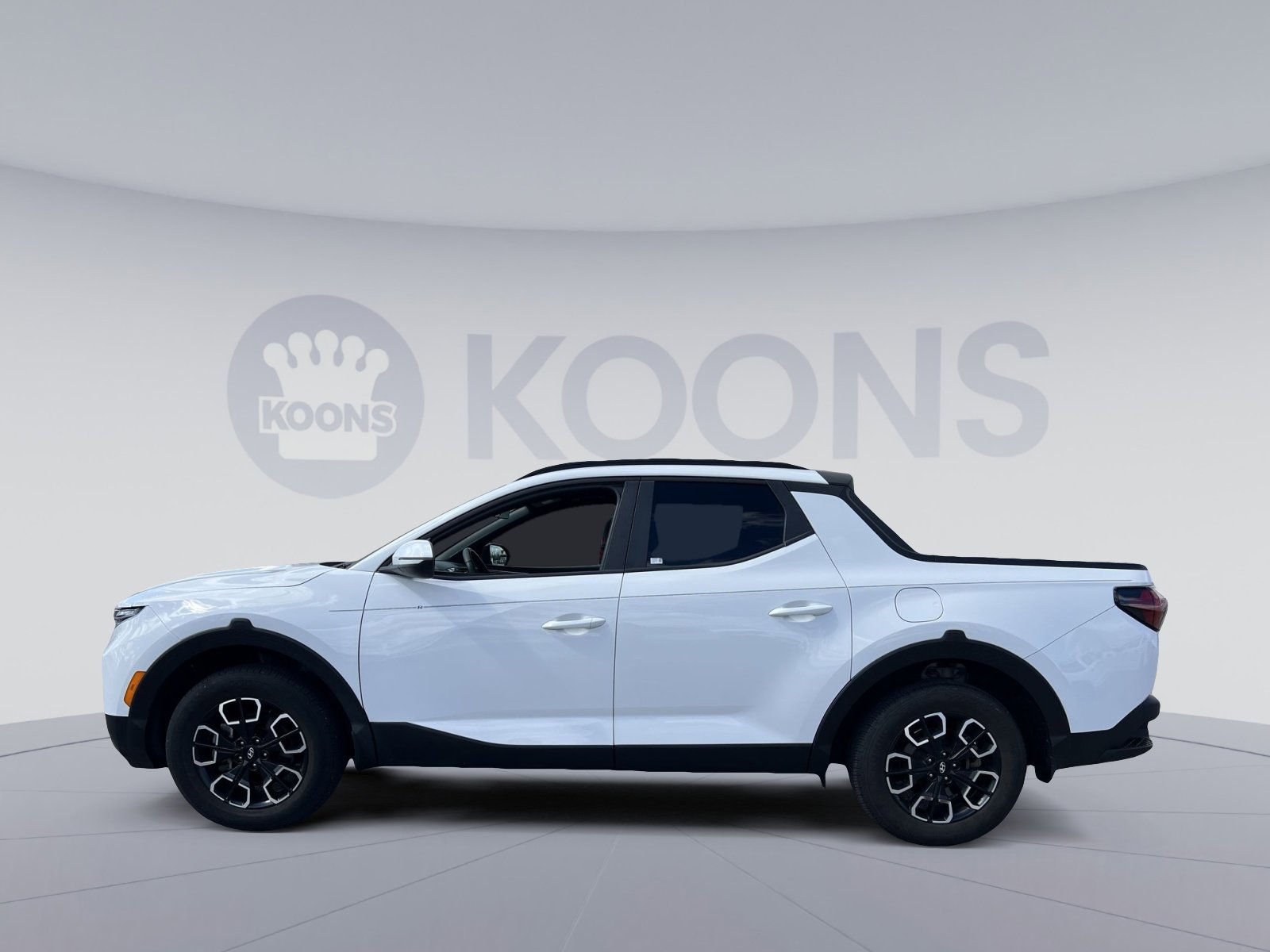 Used 2023 Hyundai Santa Cruz SEL Premium image 2