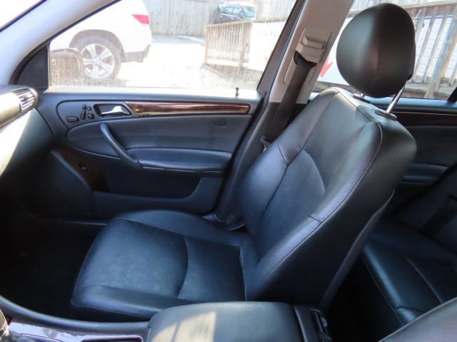 Used 2002 Mercedes-Benz C 320 Sedan image 18
