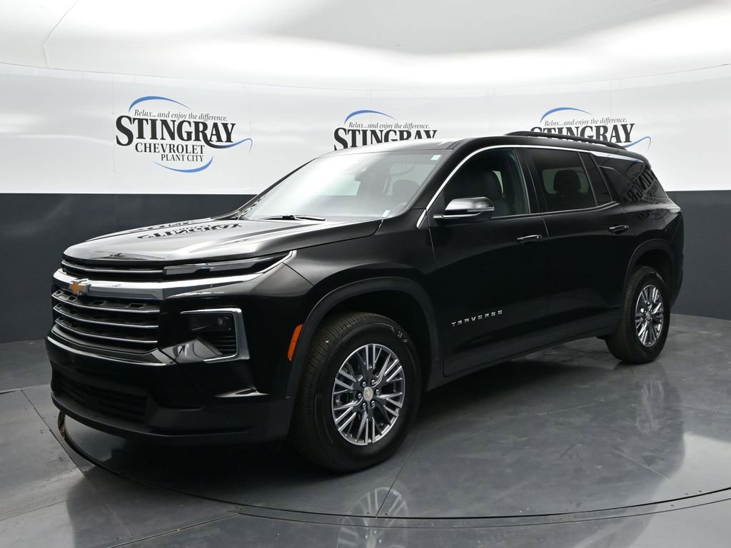 Used 2026 Chevrolet Traverse LT AWD/4WD image 3