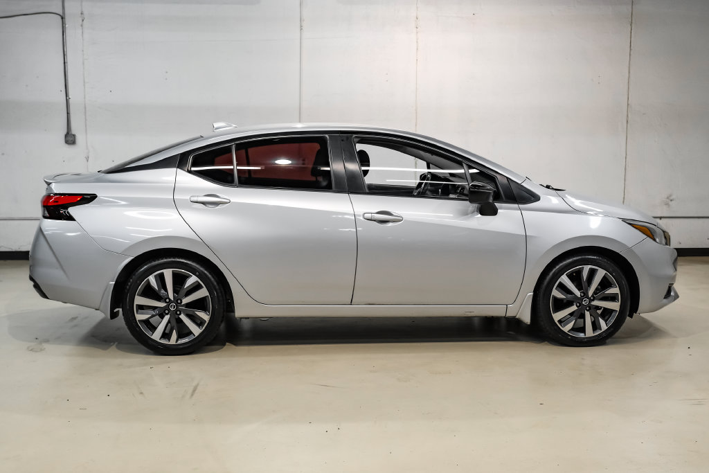 Used 2020 Nissan Versa SR FWD image 6