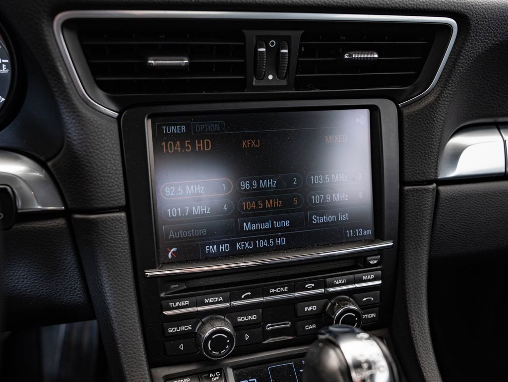 Used 2013 Porsche 911 Carrera 4S image 36