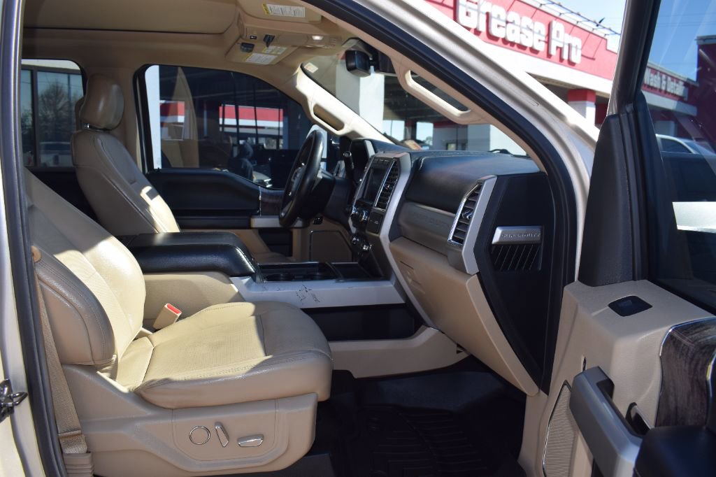 Used 2017 Ford F250 Lariat w/ Lariat Ultimate Package AWD/4WD image 11