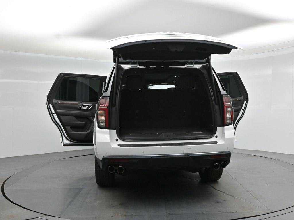 Used 2021 Chevrolet Tahoe Premier w/ Premium Package RWD image 38