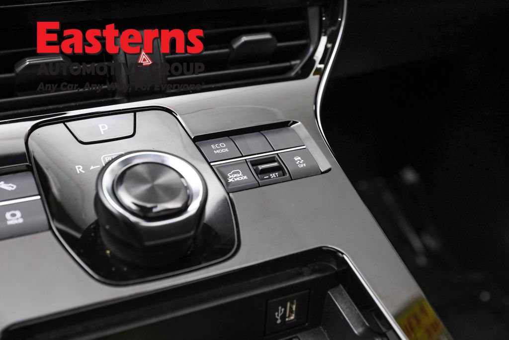 Used 2023 Toyota bZ4X XLE AWD/4WD image 13