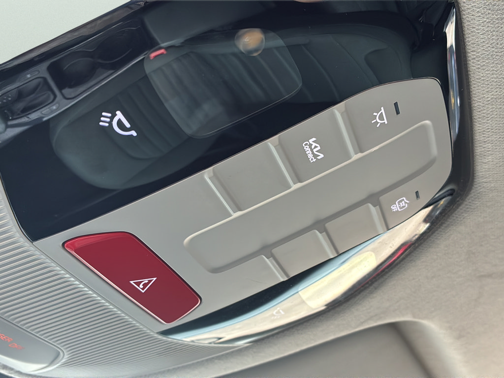 Used 2025 Kia K4 EX FWD image 34