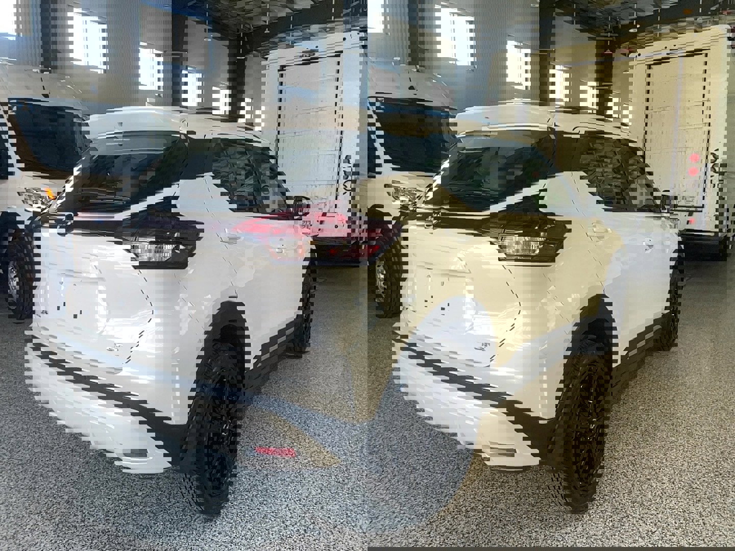 Used 2024 Nissan Kicks SR w/ SR Premium Package image 17