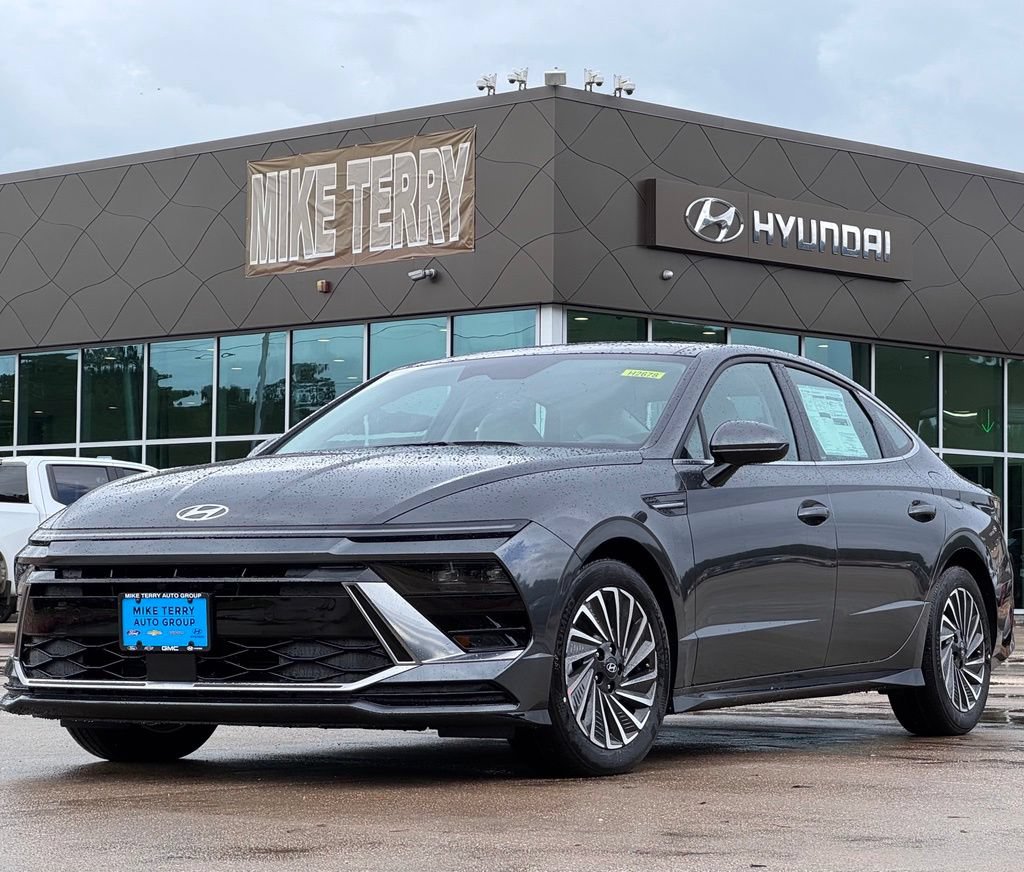 New 2026 Hyundai Sonata SEL FWD image 1