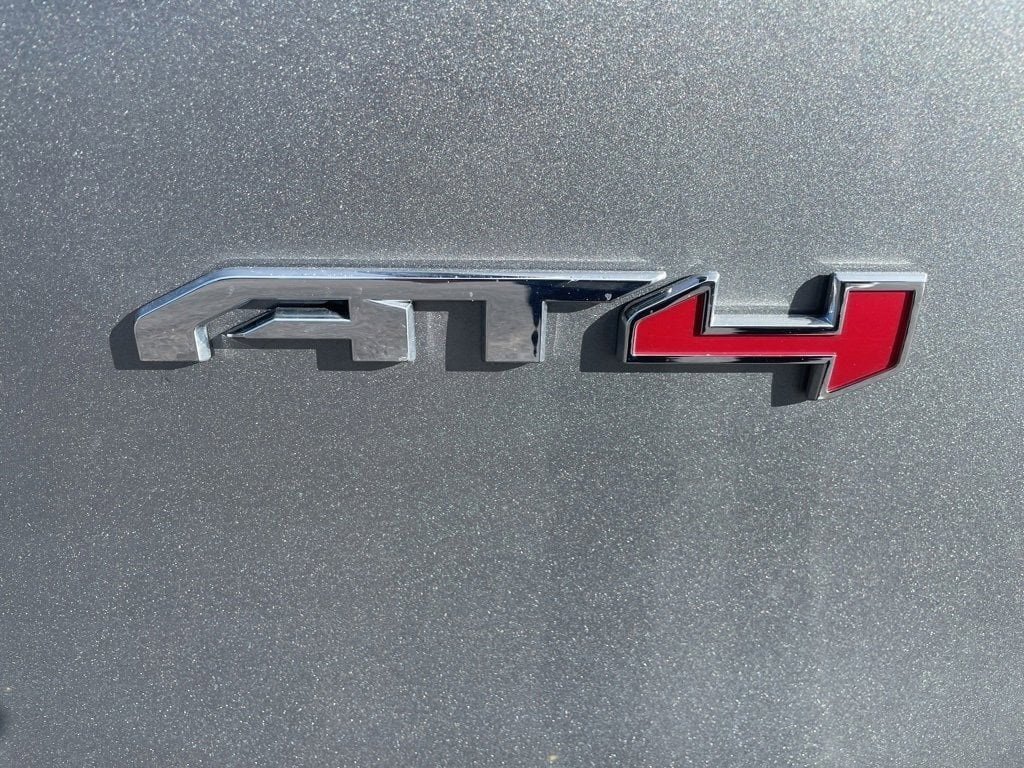 Used 2024 GMC Terrain AT4 w/ Infotainment Package II image 12