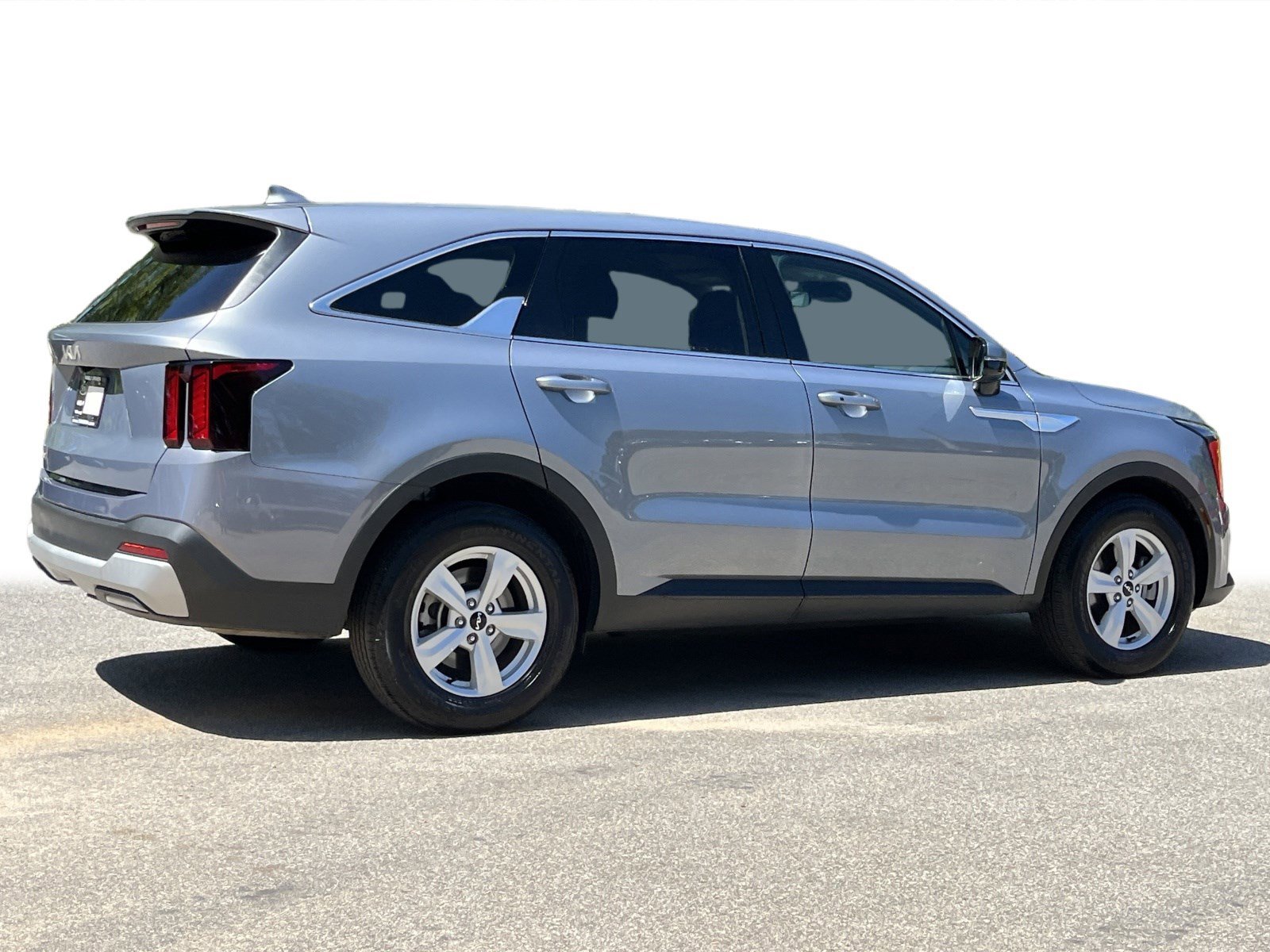 Certified 2025 Kia Sorento LX image 24