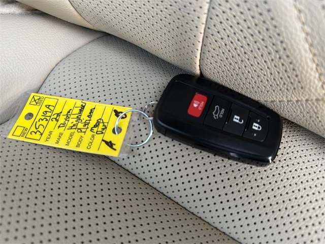 Certified 2022 Toyota Highlander Platinum image 35
