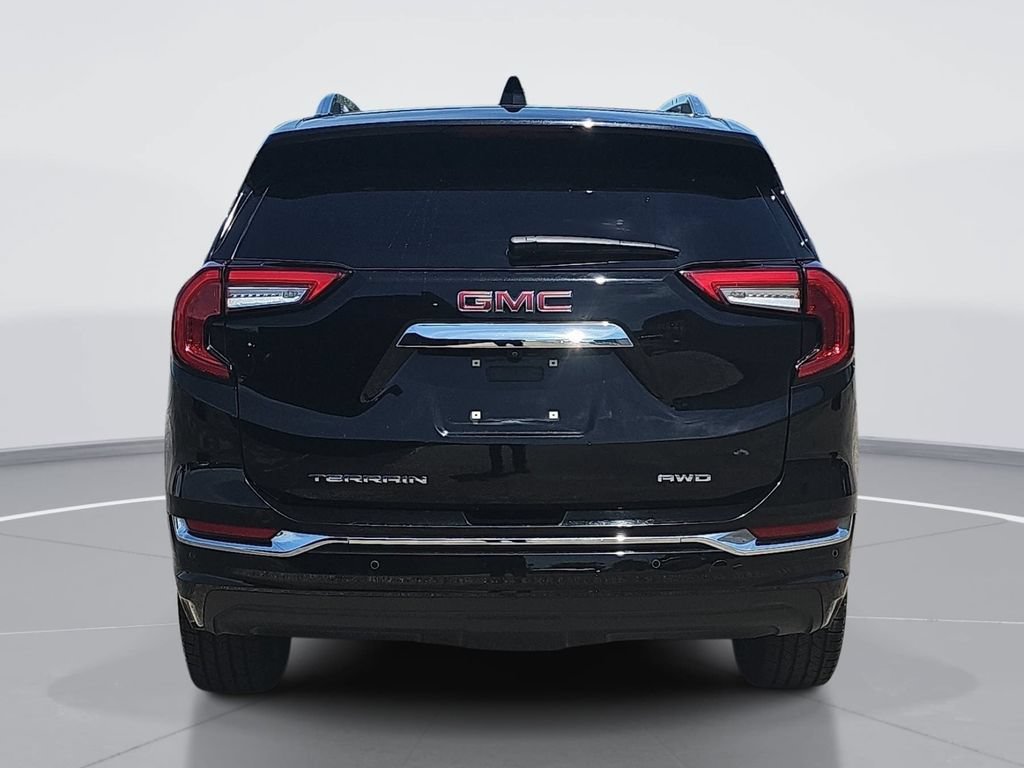 Certified 2024 GMC Terrain Denali w/ Black Diamond Edition AWD/4WD image 5