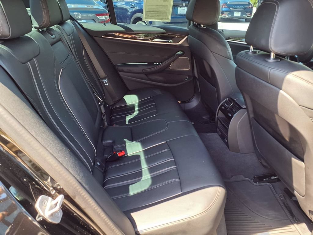 Used 2021 BMW 540i w/ Dynamic Handling Package RWD image 17