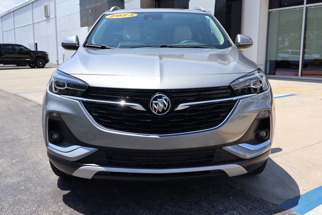 Used 2023 Buick Encore GX Essence w/ Experience Buick Package FWD image 2