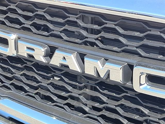 Used 2024 RAM 2500 Tradesman w/ Chrome Appearance Group image 30