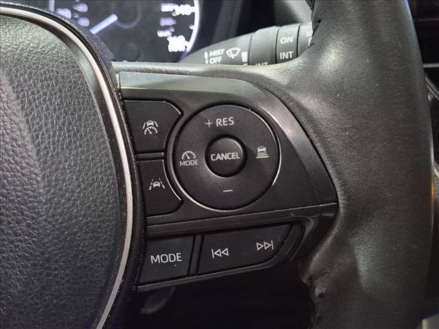 Used 2024 Toyota Corolla Cross LE FWD image 15