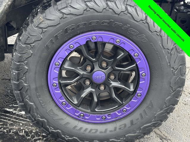 Used 2023 Jeep Wrangler Sahara w/ Cold Weather Group image 29