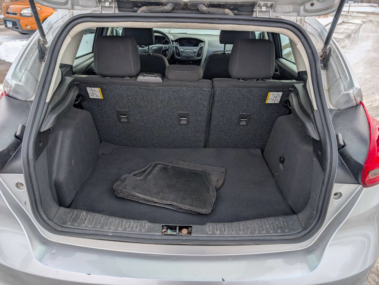 Used 2018 Ford Focus SE image 12