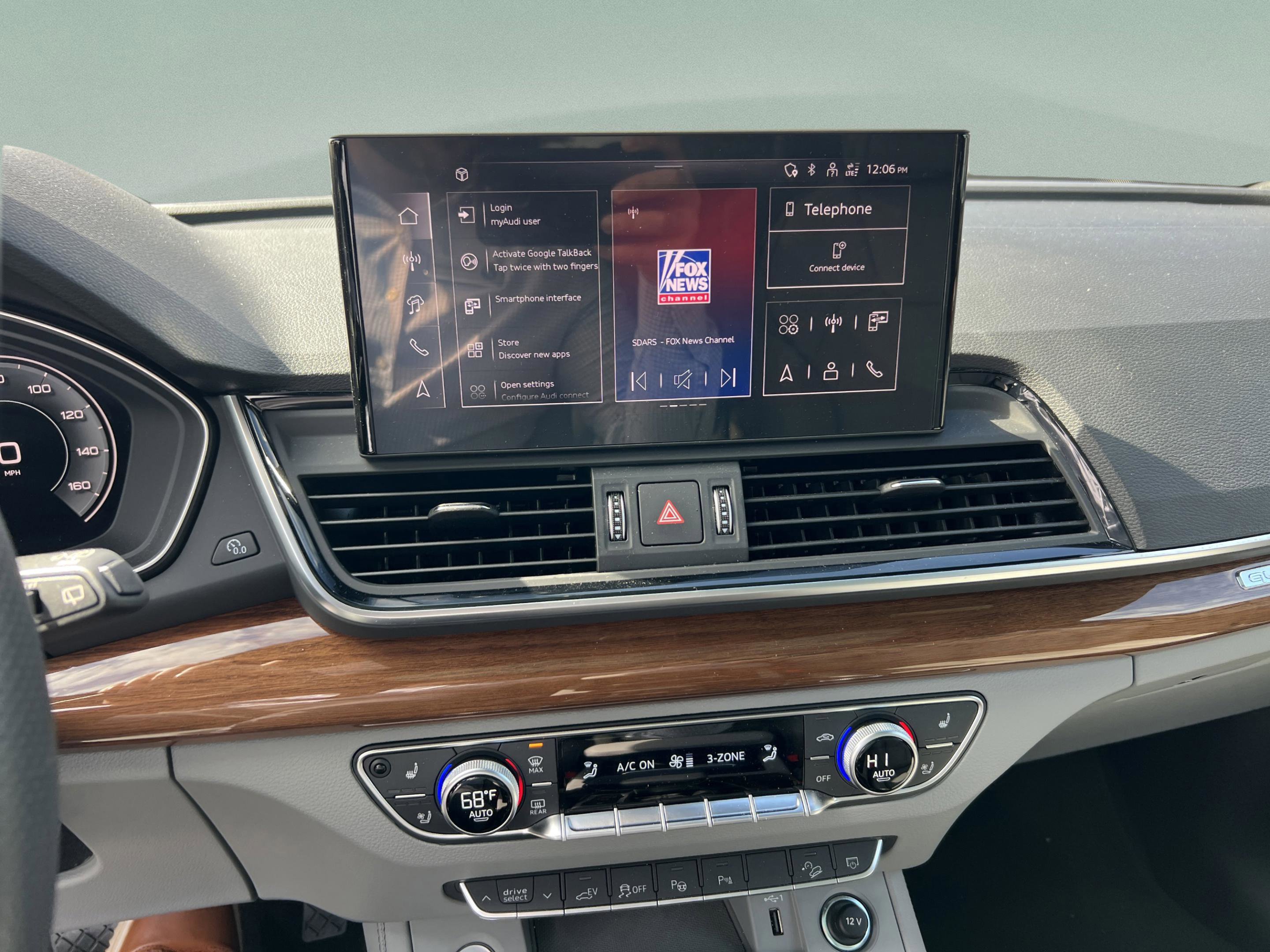 Used 2024 Audi Q5 e Prestige image 16