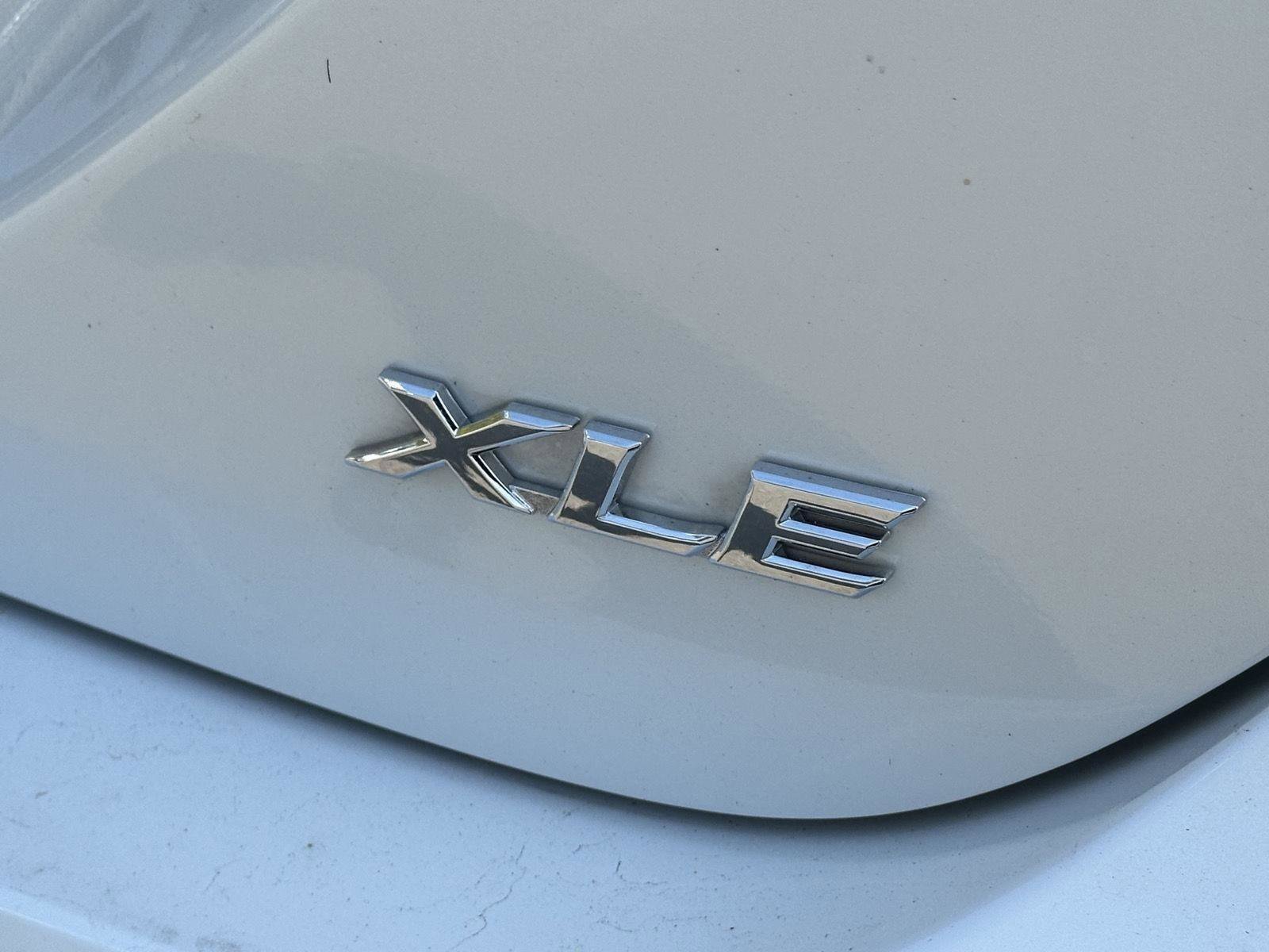 Used 2023 Toyota Camry XLE image 10