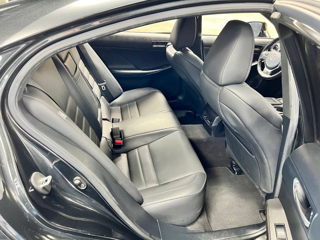Used 2021 Lexus IS 350 F Sport RWD image 19