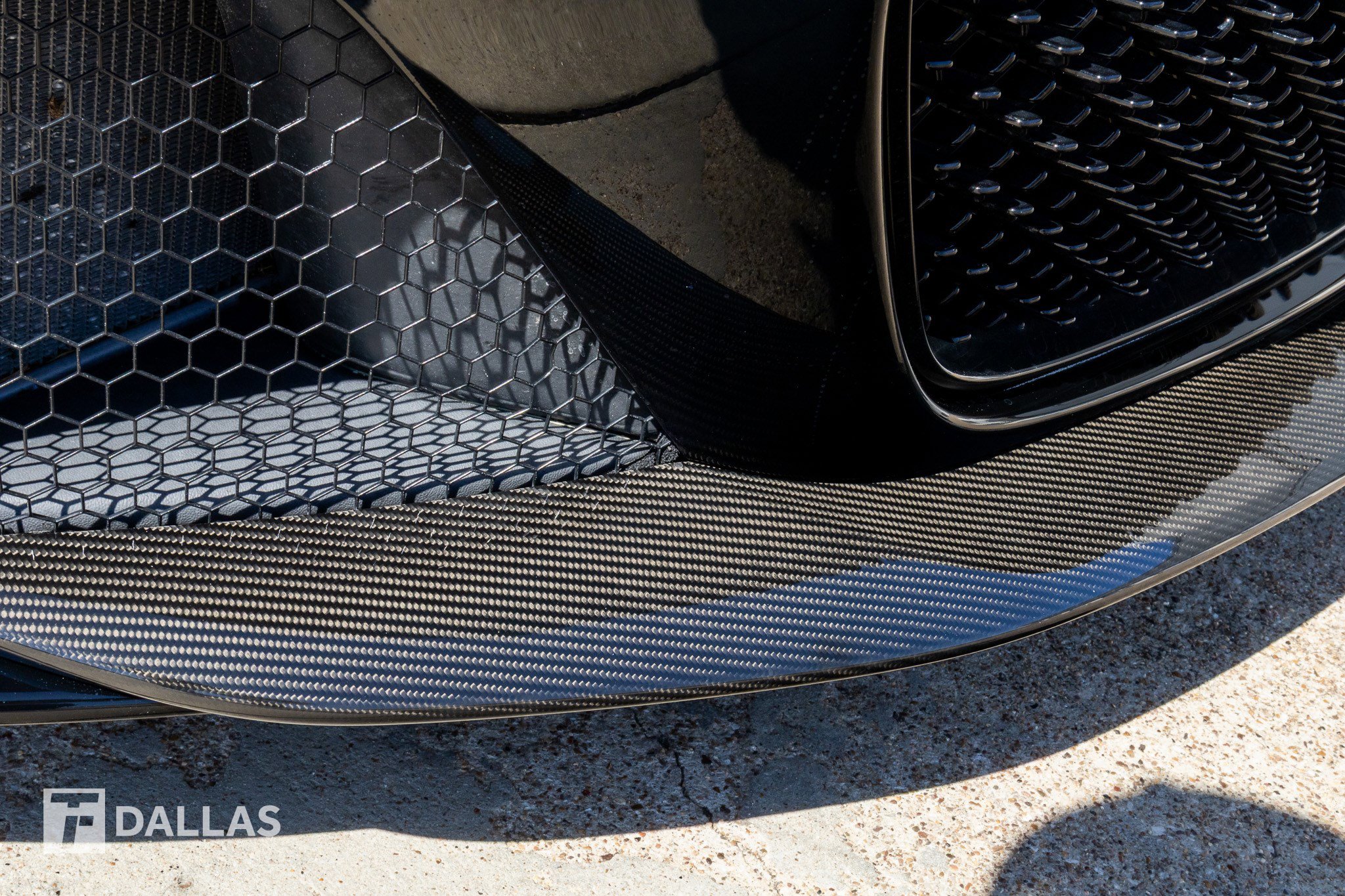 Used 2020 Aston Martin DBS Superleggera RWD image 20