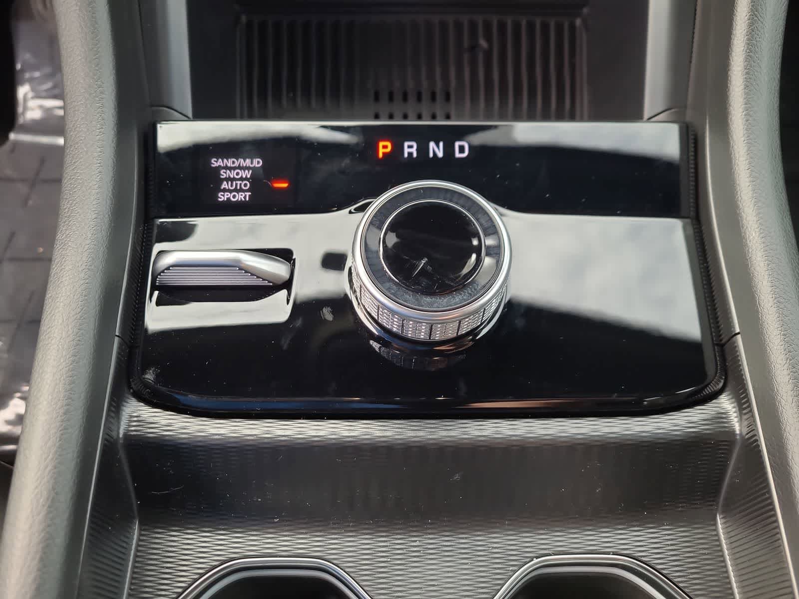 New 2026 Jeep Grand Cherokee Altitude AWD/4WD image 25