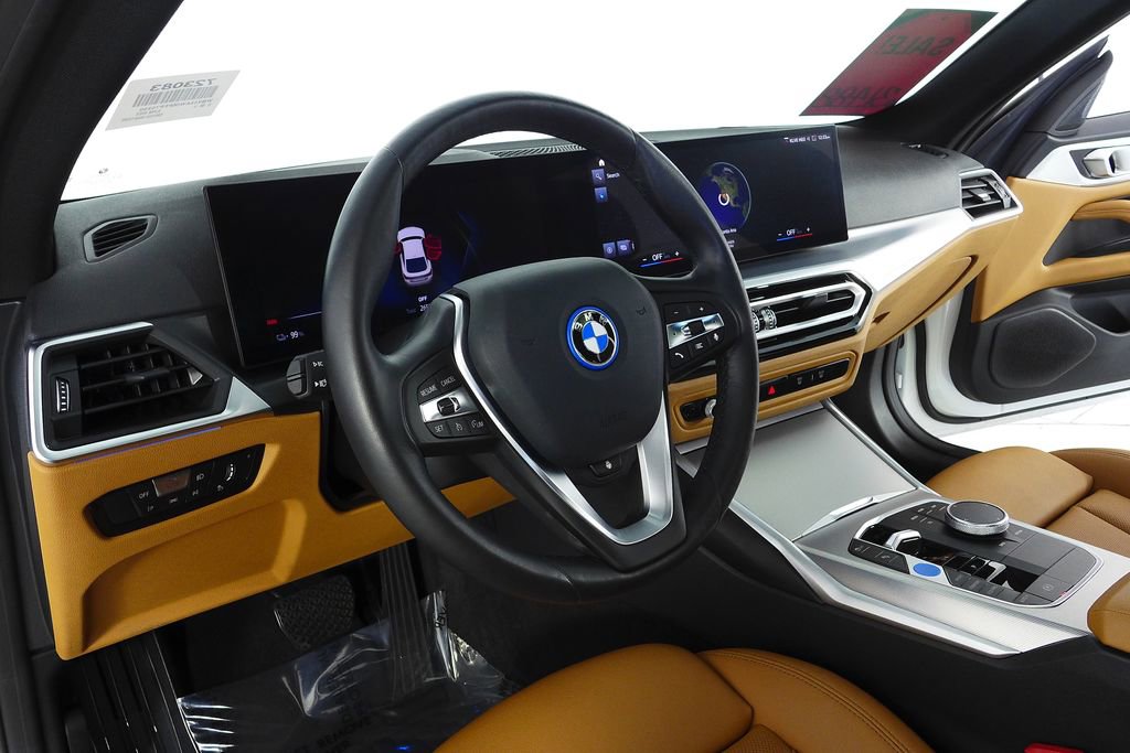 Certified 2023 BMW i4 eDrive35 w/ Premium Package RWD image 28