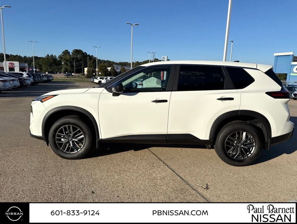 New 2026 Nissan Rogue S image 7