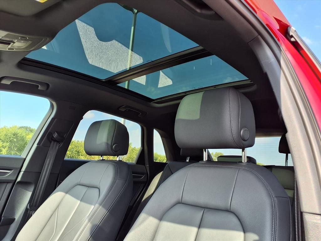 Used 2024 Audi Q3 2.0T Premium image 5