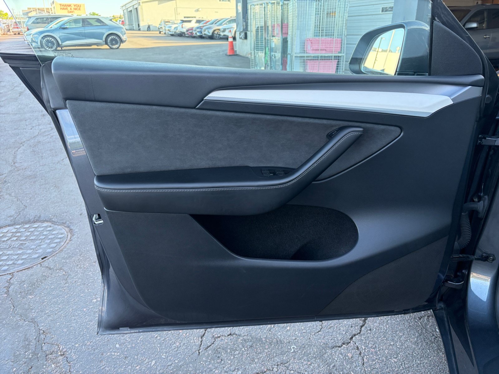 Used 2023 Tesla Model Y Long Range AWD/4WD image 14
