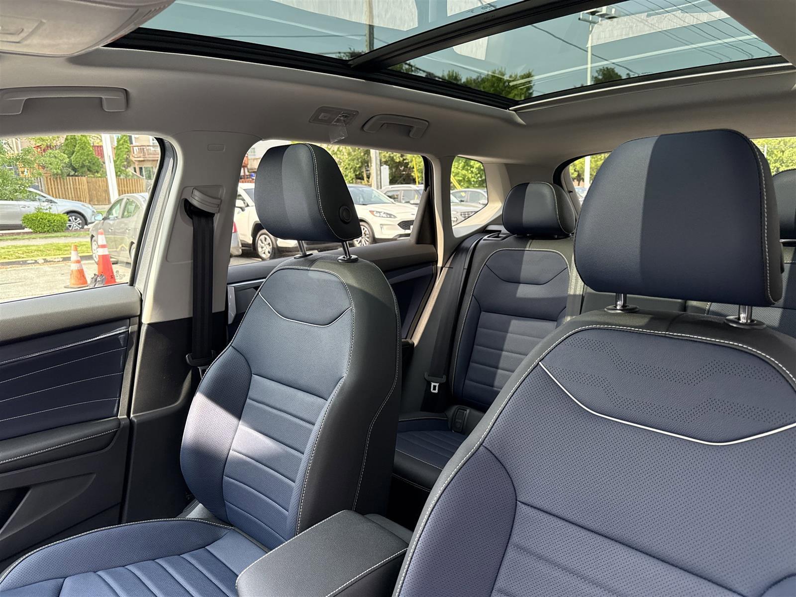 New 2025 Volkswagen Taos SEL image 24