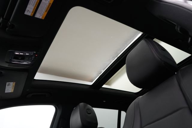 Used 2023 Mercedes-Benz GLS 450 4MATIC image 91