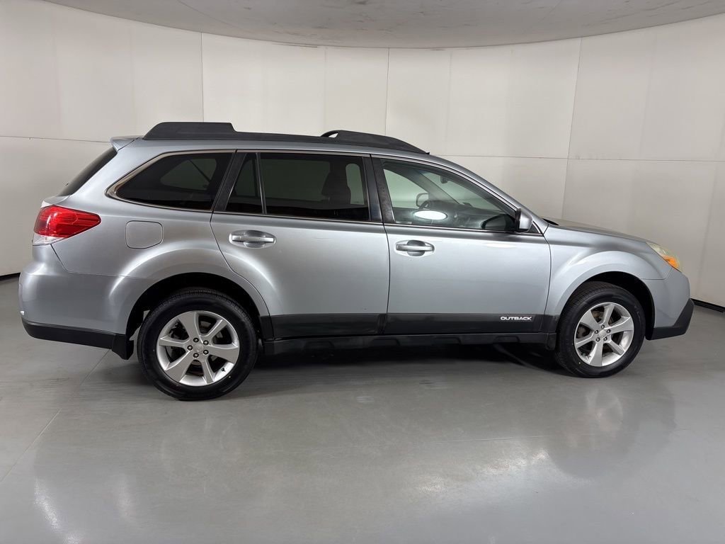 Used 2013 Subaru Outback 2.5i Premium image 9
